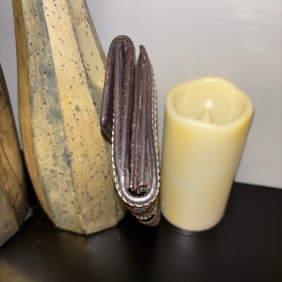 Coach Dark Brown Signature Wallet - Picture 5 of 9